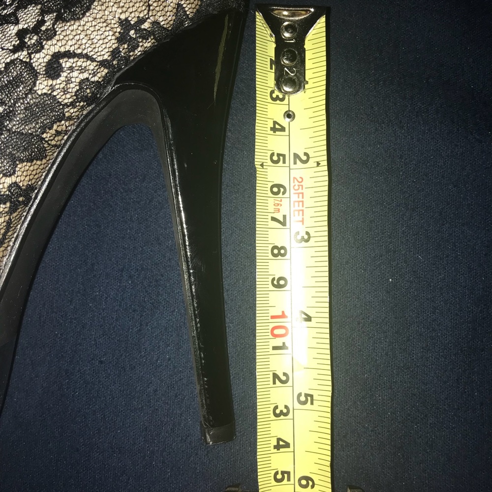 Lace Heels - Picture 4 of 4